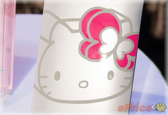 HTC Butterfly S versão Hello Kitty