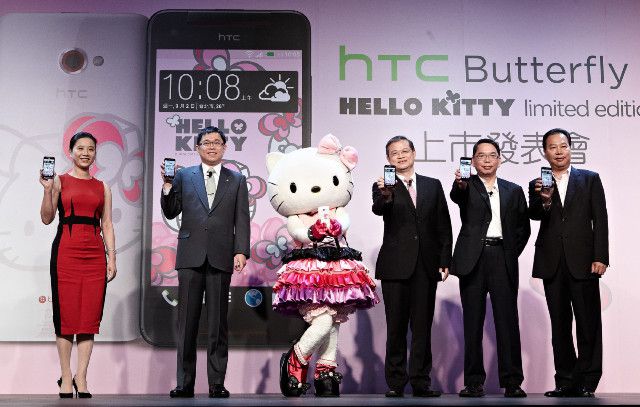 HTC Butterfly S versão Hello Kitty