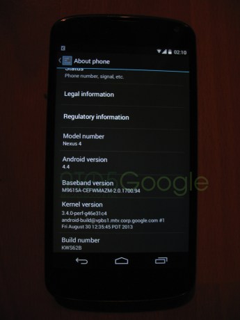 Android 4.4 KitKat vazado sobre o telefone