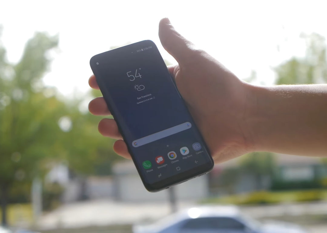 Galaxy S8 passa por teste de queda e só comprova o que já esperávamos do smartphone