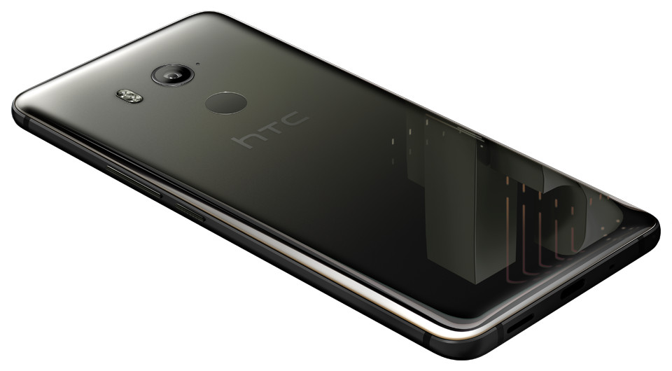 HTC U11+