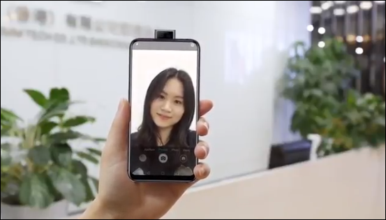 Telefone da Elephone aparece na internet com câmera frontal dupla retrátil igual ao do Vivo Nex