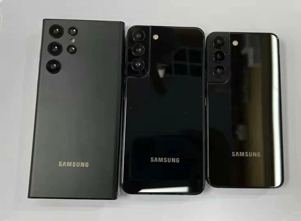 Galaxy S22 filtra imágenes traseras negras