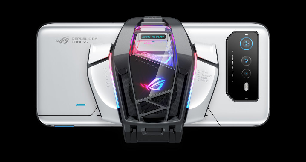 Asus ROG Phone 6 Pro com AeroActive Cooler 6