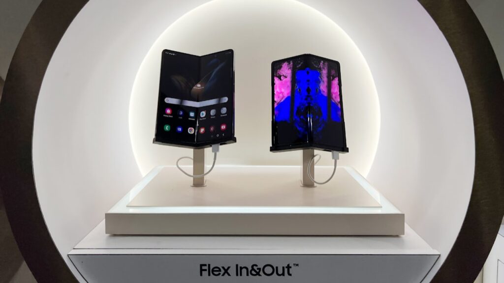 Samsung tela Flex In & Out