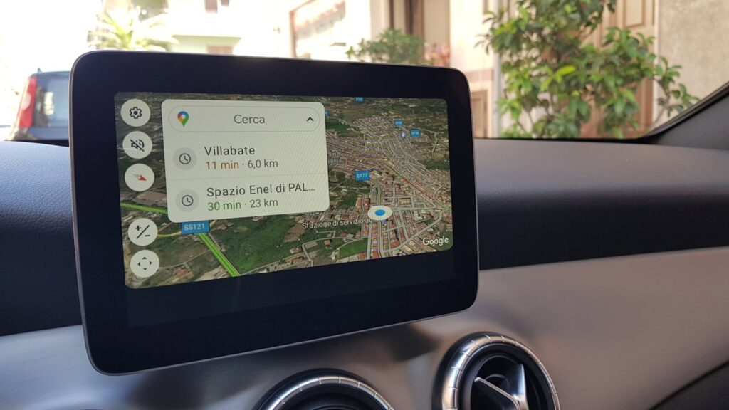 Bug remove a barra de navegação do Android Auto